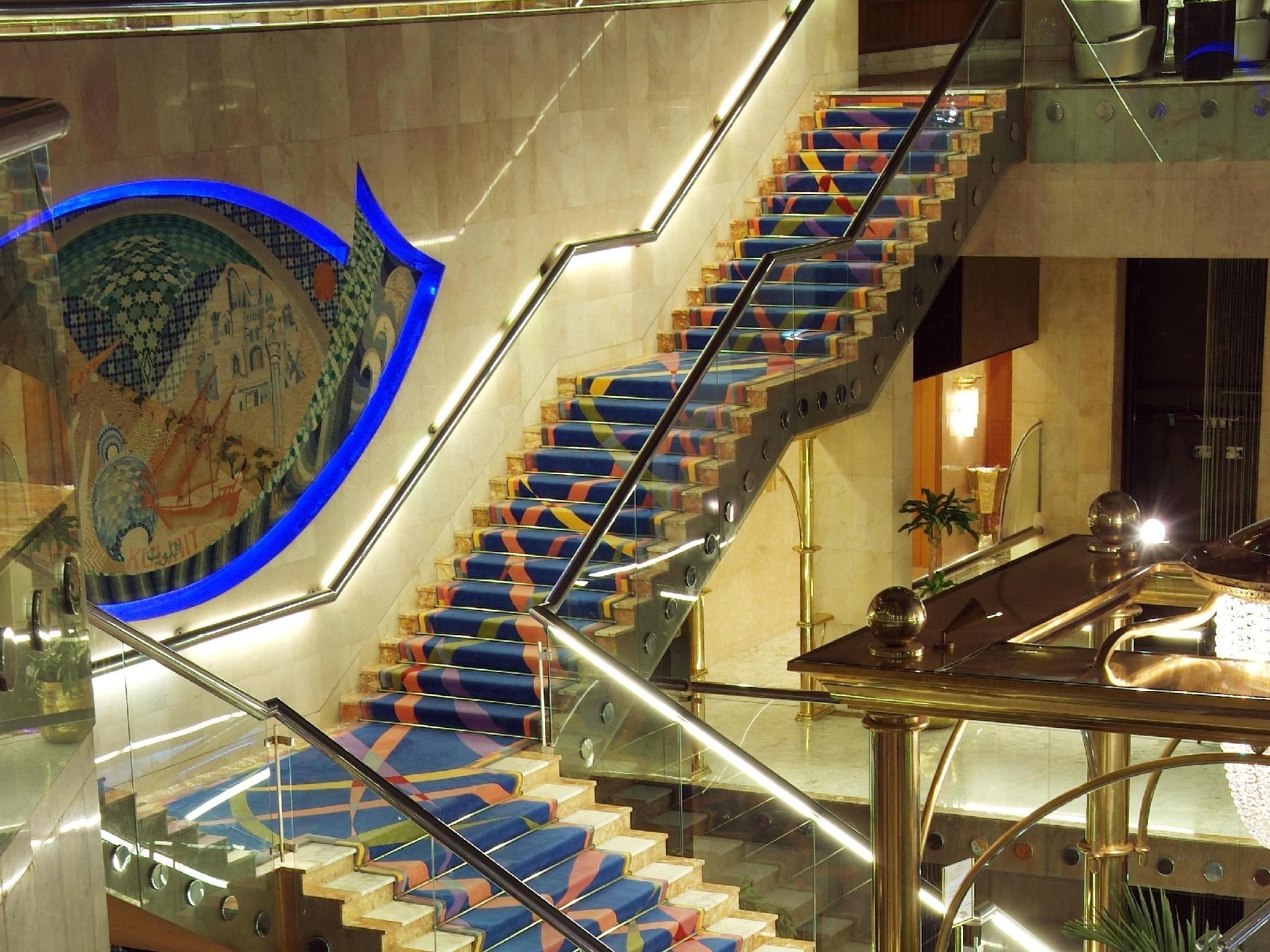Holiday Inn Kuwait Al Thuraya City By Ihg Kuwait City Exteriör bild