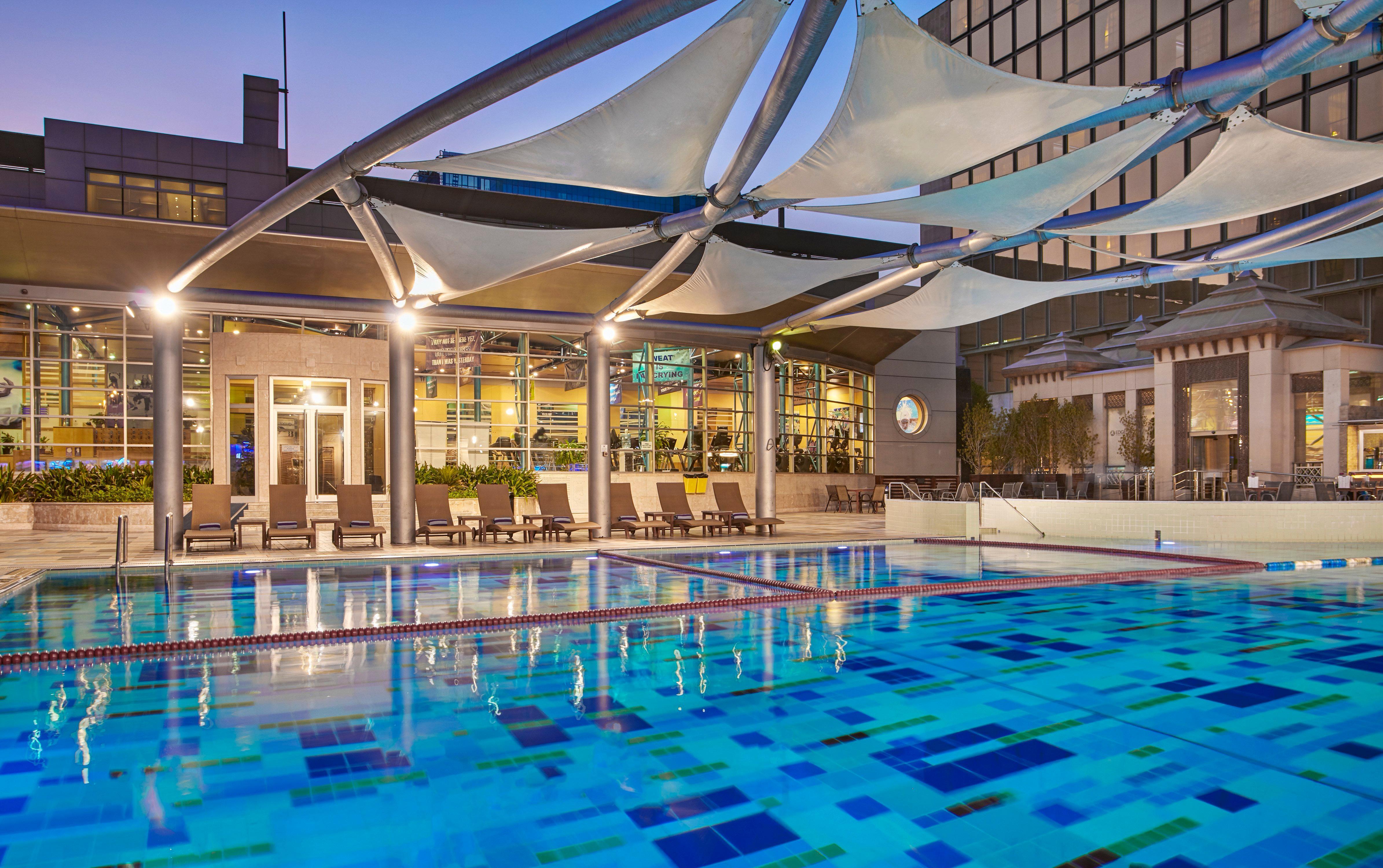 Holiday Inn Kuwait Al Thuraya City By Ihg Kuwait City Exteriör bild