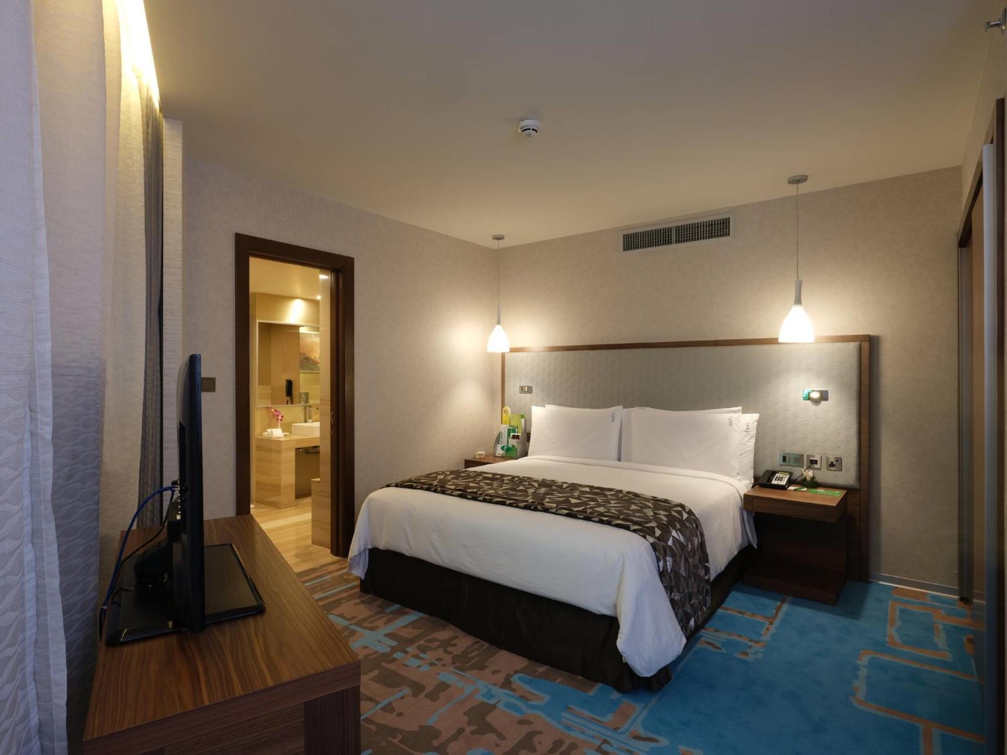 Holiday Inn Kuwait Al Thuraya City By Ihg Kuwait City Exteriör bild