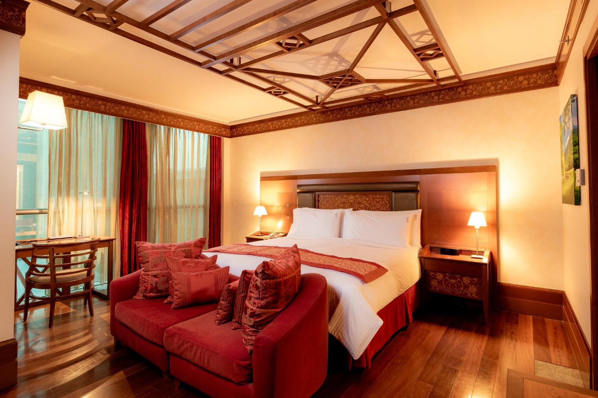 Holiday Inn Kuwait Al Thuraya City By Ihg Kuwait City Exteriör bild