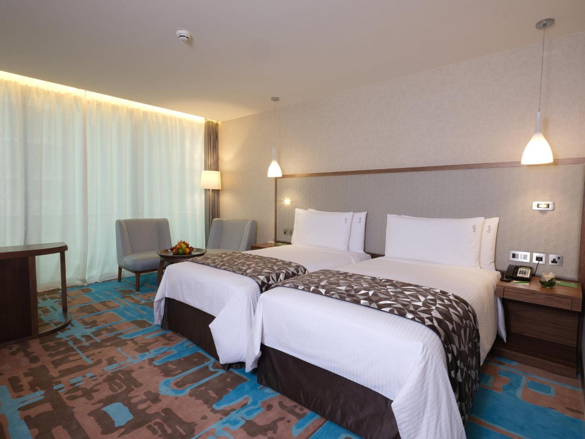Holiday Inn Kuwait Al Thuraya City By Ihg Kuwait City Exteriör bild