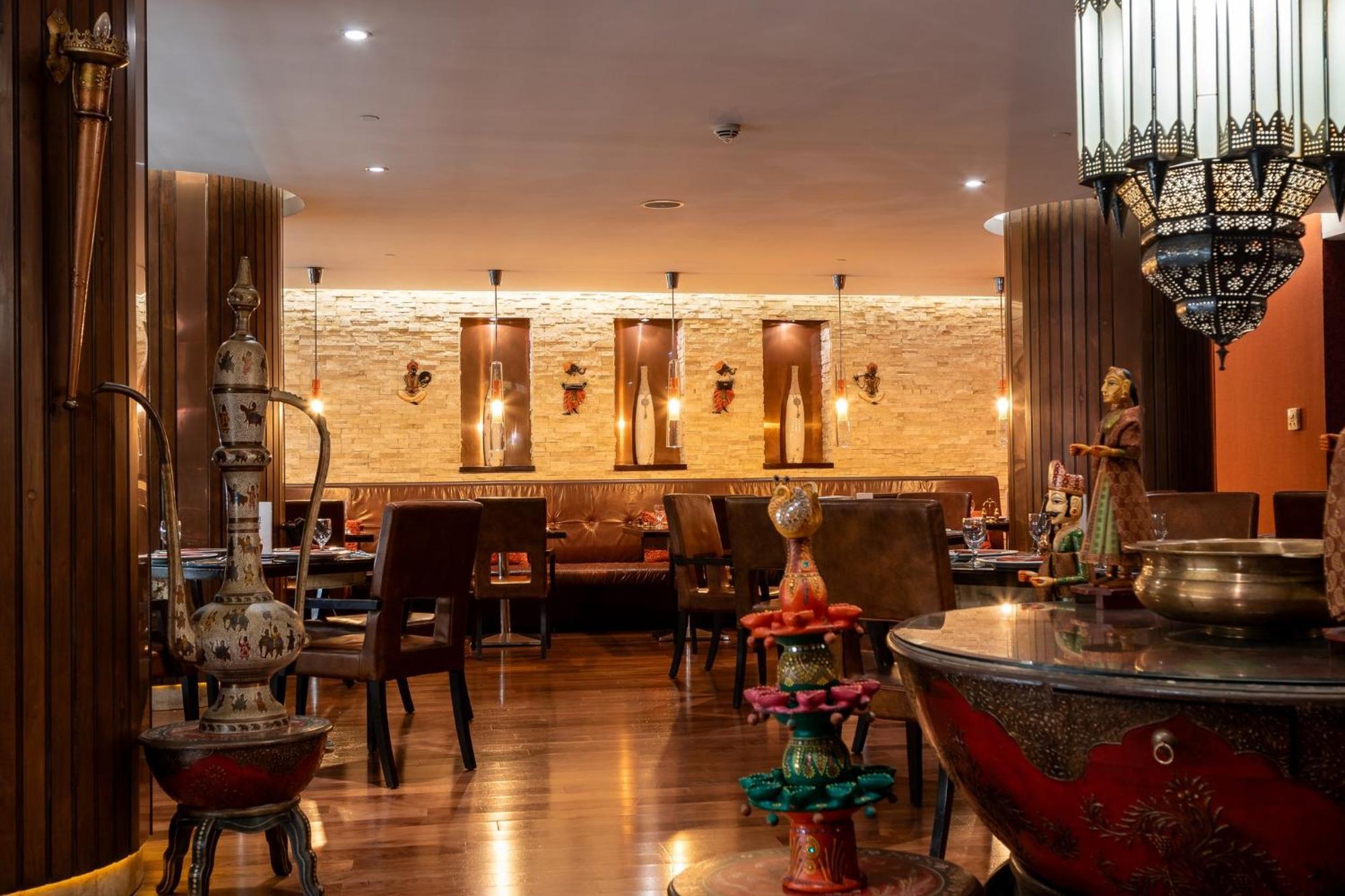 Holiday Inn Kuwait Al Thuraya City By Ihg Kuwait City Exteriör bild