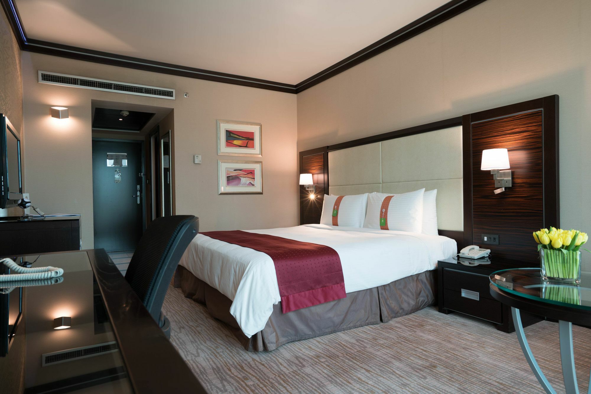 Holiday Inn Kuwait Al Thuraya City By Ihg Kuwait City Exteriör bild