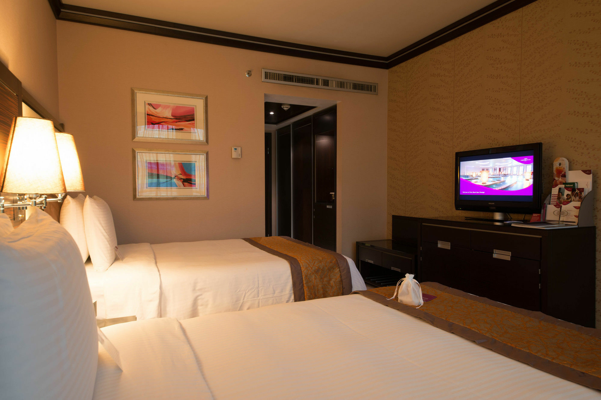 Holiday Inn Kuwait Al Thuraya City By Ihg Kuwait City Exteriör bild